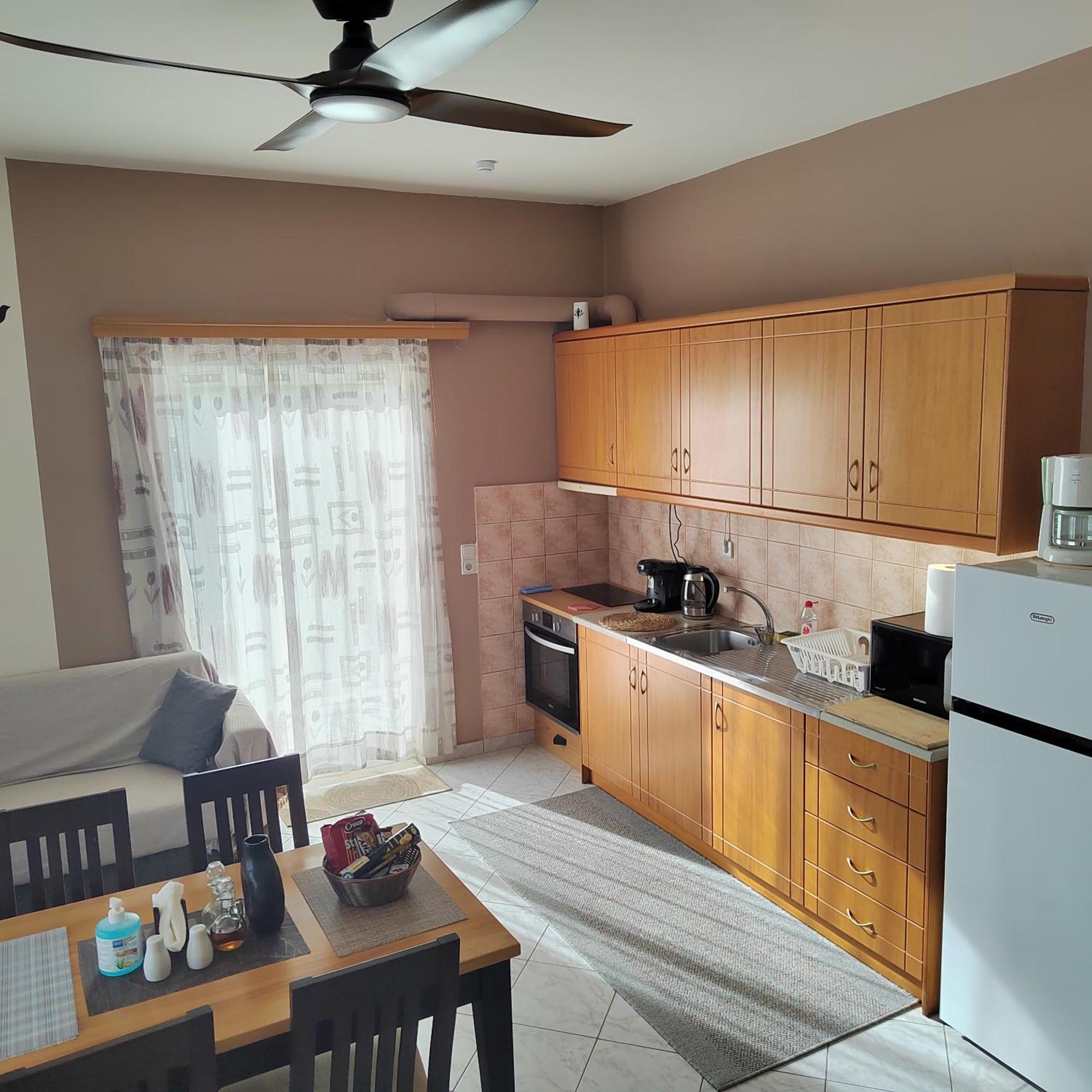 Manos Apartments Колімварі Екстер'єр фото